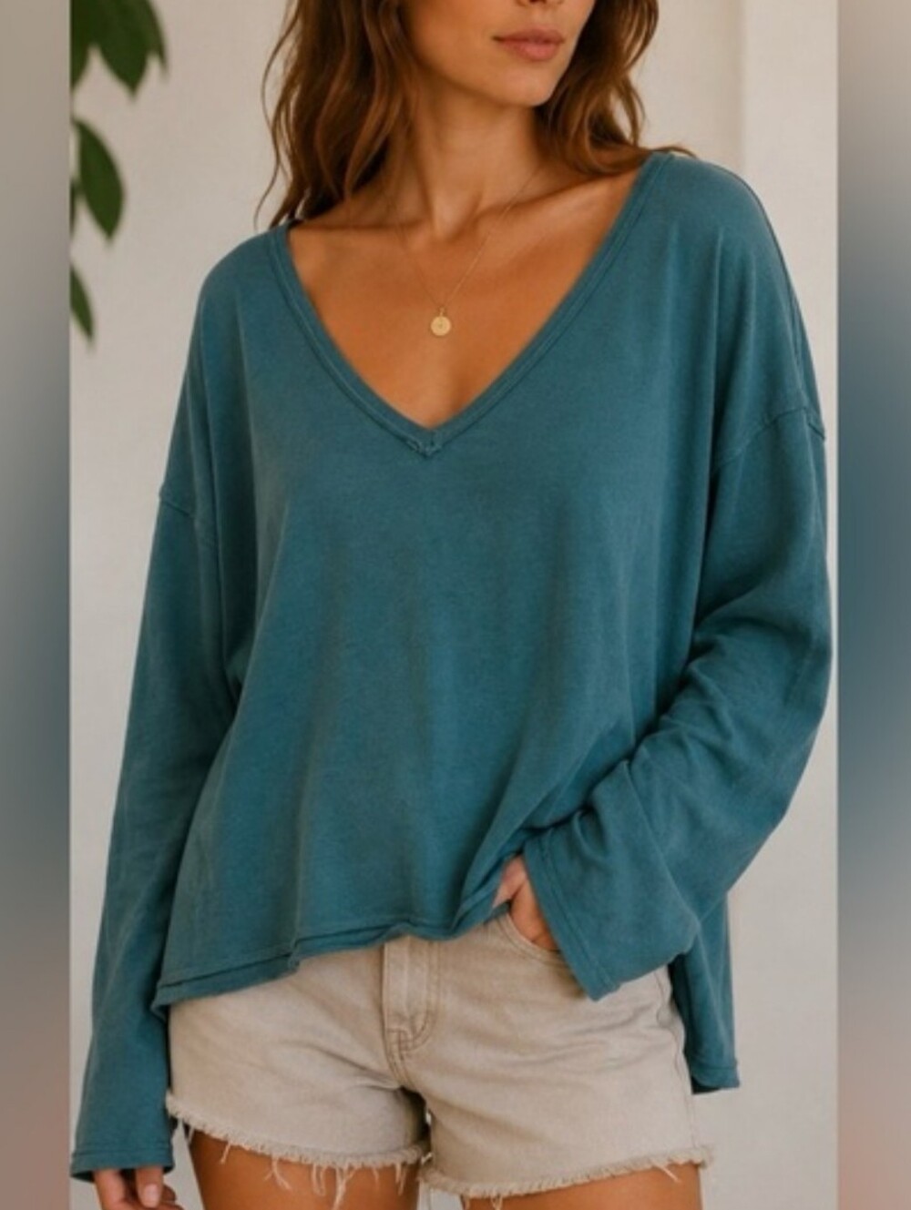 NWT We The Free VNeck Long Sleeve Top. Small.  Oversized